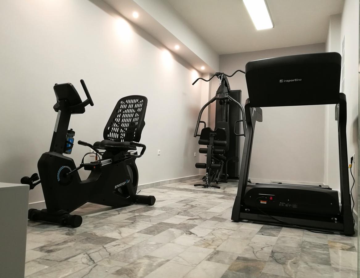 Erato Hotel Agia Marina  Екстериор снимка